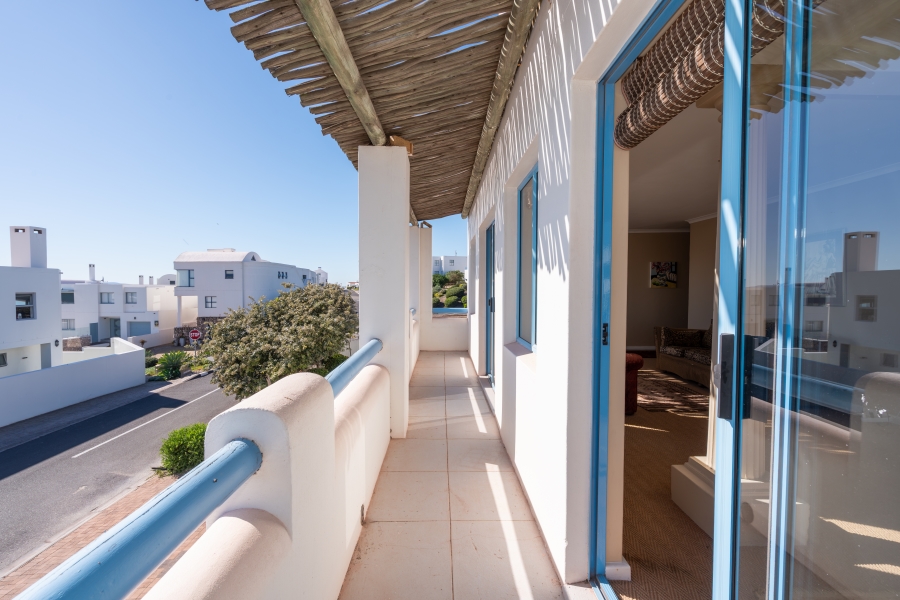 4 Bedroom Property for Sale in Paradise Beach Western Cape